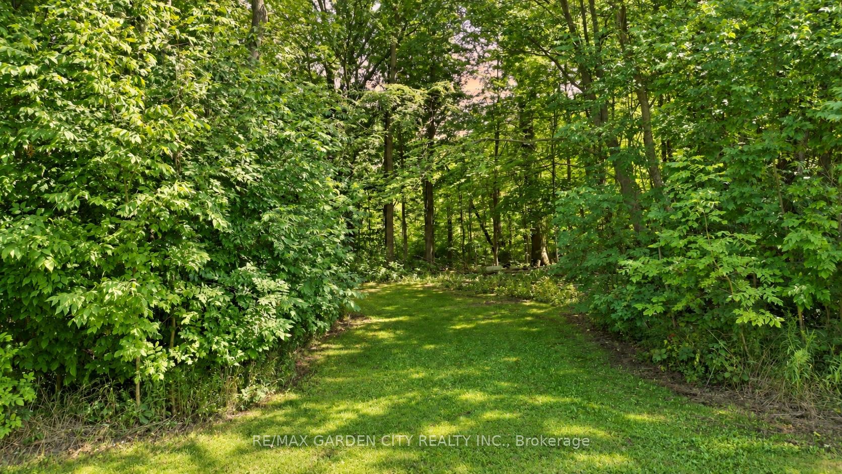 Photo 14 of 130 5th Con Road E, Hamilton, Rural Flamborough — HOMEH
