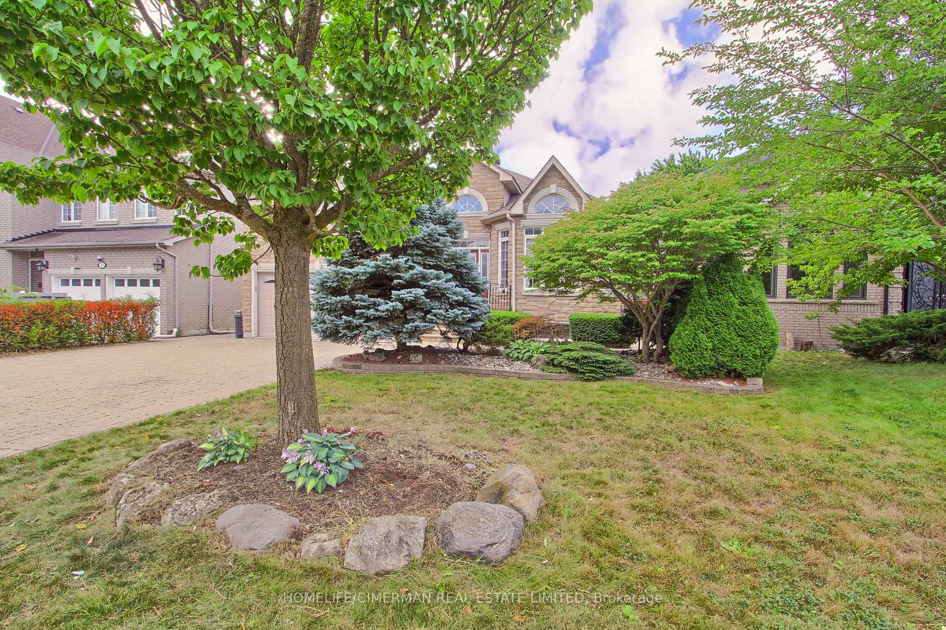 Photo 5 of 61 Pemberton Road, Richmond Hill, North Richvale — HOMEH