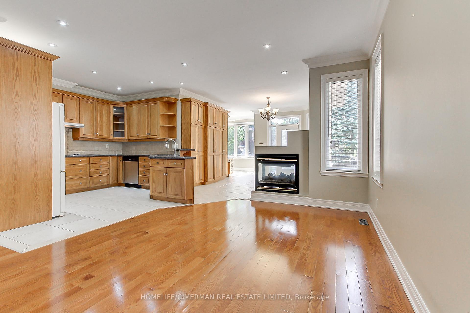 Photo 11 of 61 Pemberton Road, Richmond Hill, North Richvale — HOMEH