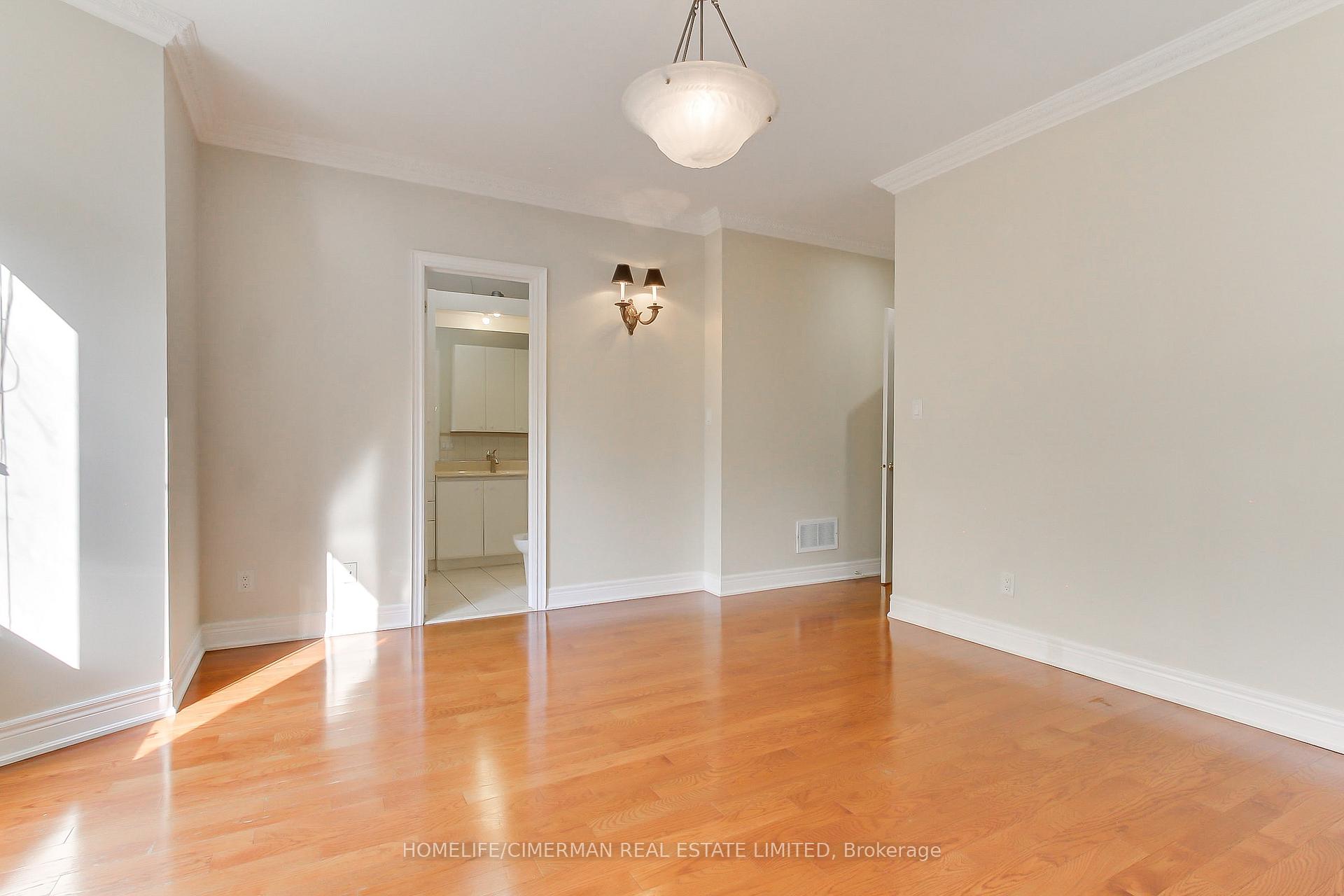 Photo 23 of 61 Pemberton Road, Richmond Hill, North Richvale — HOMEH