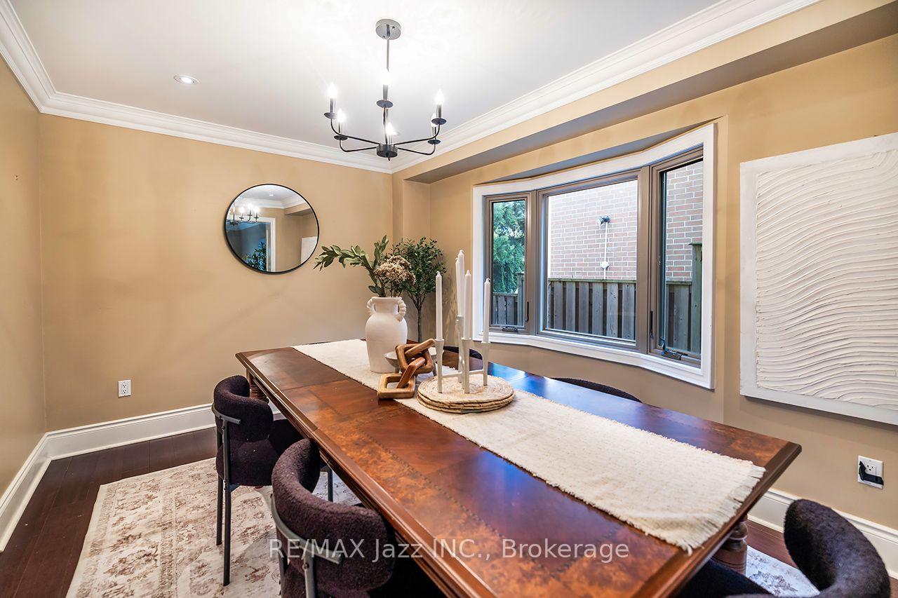 Photo 13 of 106 Tilman Circle, Markham, Markham Village — HOMEH