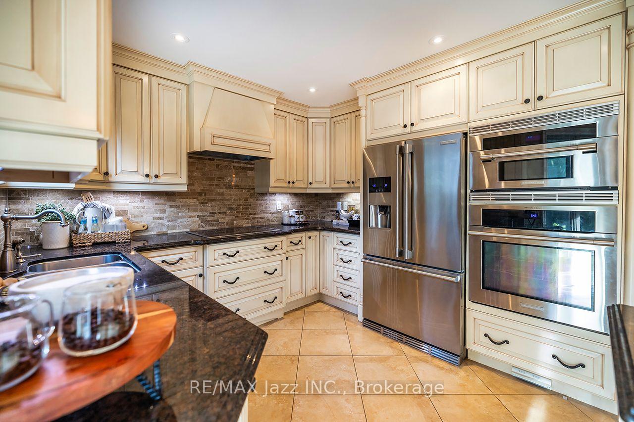 Photo 18 of 106 Tilman Circle, Markham, Markham Village — HOMEH