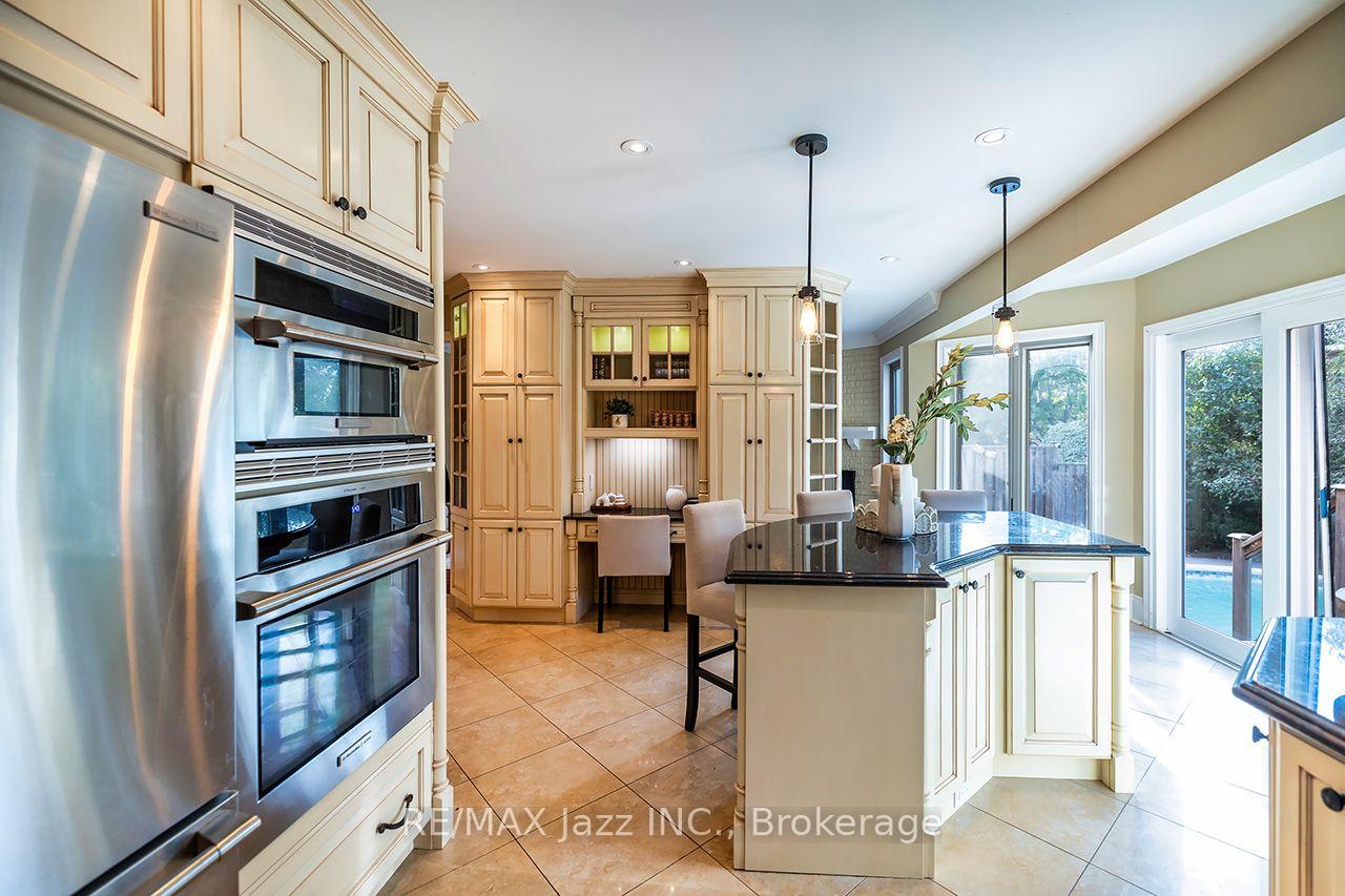 Photo 21 of 106 Tilman Circle, Markham, Markham Village — HOMEH