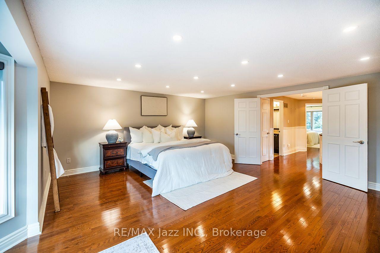Photo 33 of 106 Tilman Circle, Markham, Markham Village — HOMEH