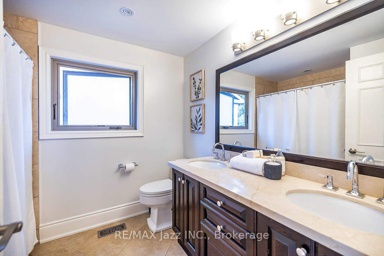 Photo 38 of 106 Tilman Circle, Markham, Markham Village — HOMEH