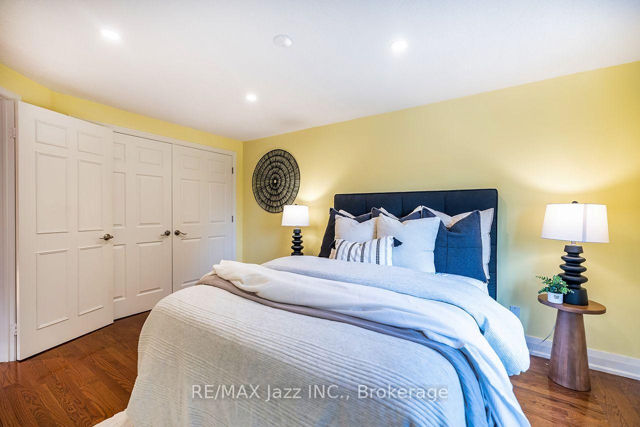 Photo 40 of 106 Tilman Circle, Markham, Markham Village — HOMEH
