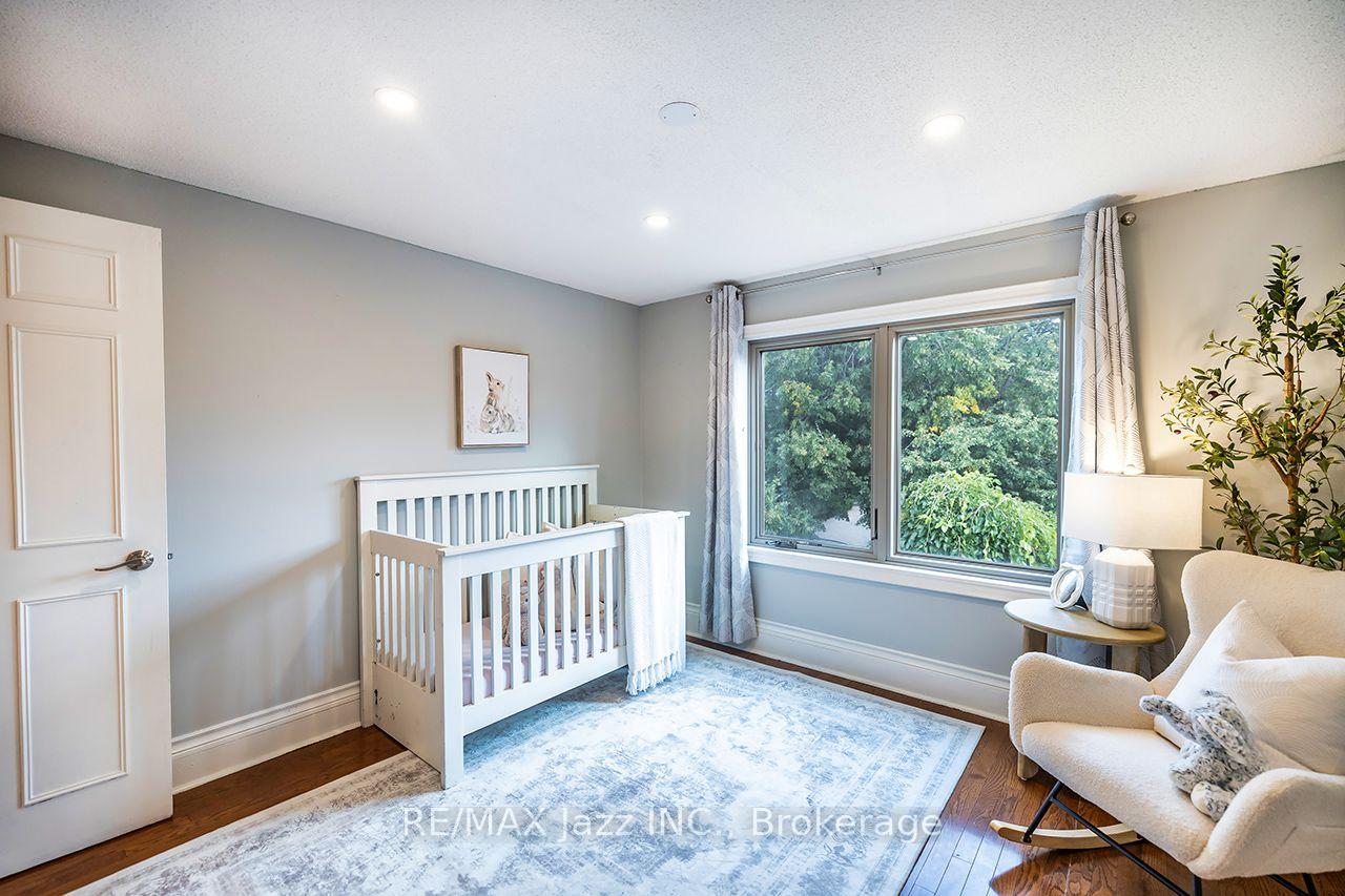 Photo 42 of 106 Tilman Circle, Markham, Markham Village — HOMEH