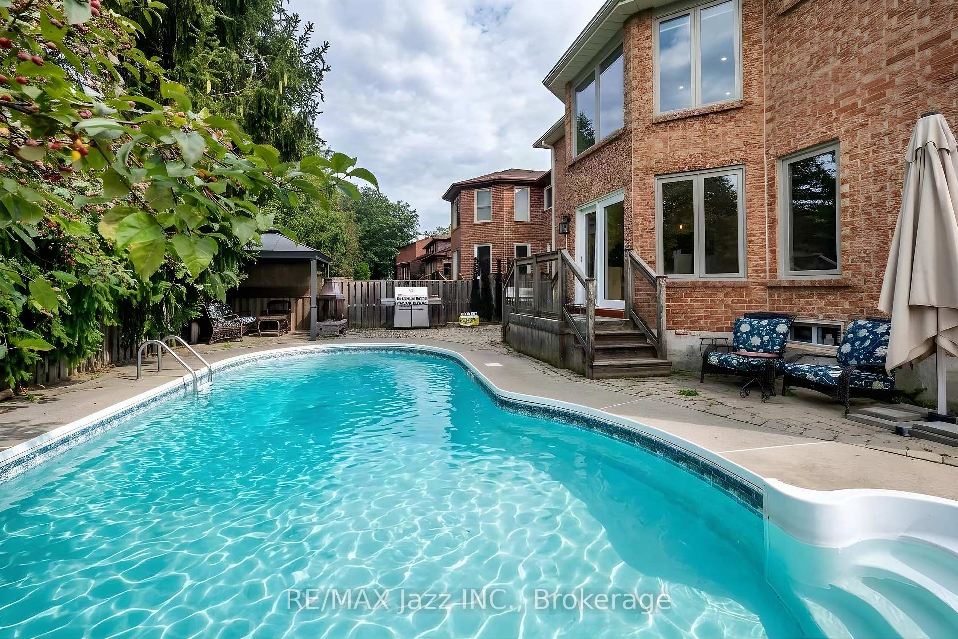 Photo 48 of 106 Tilman Circle, Markham, Markham Village — HOMEH