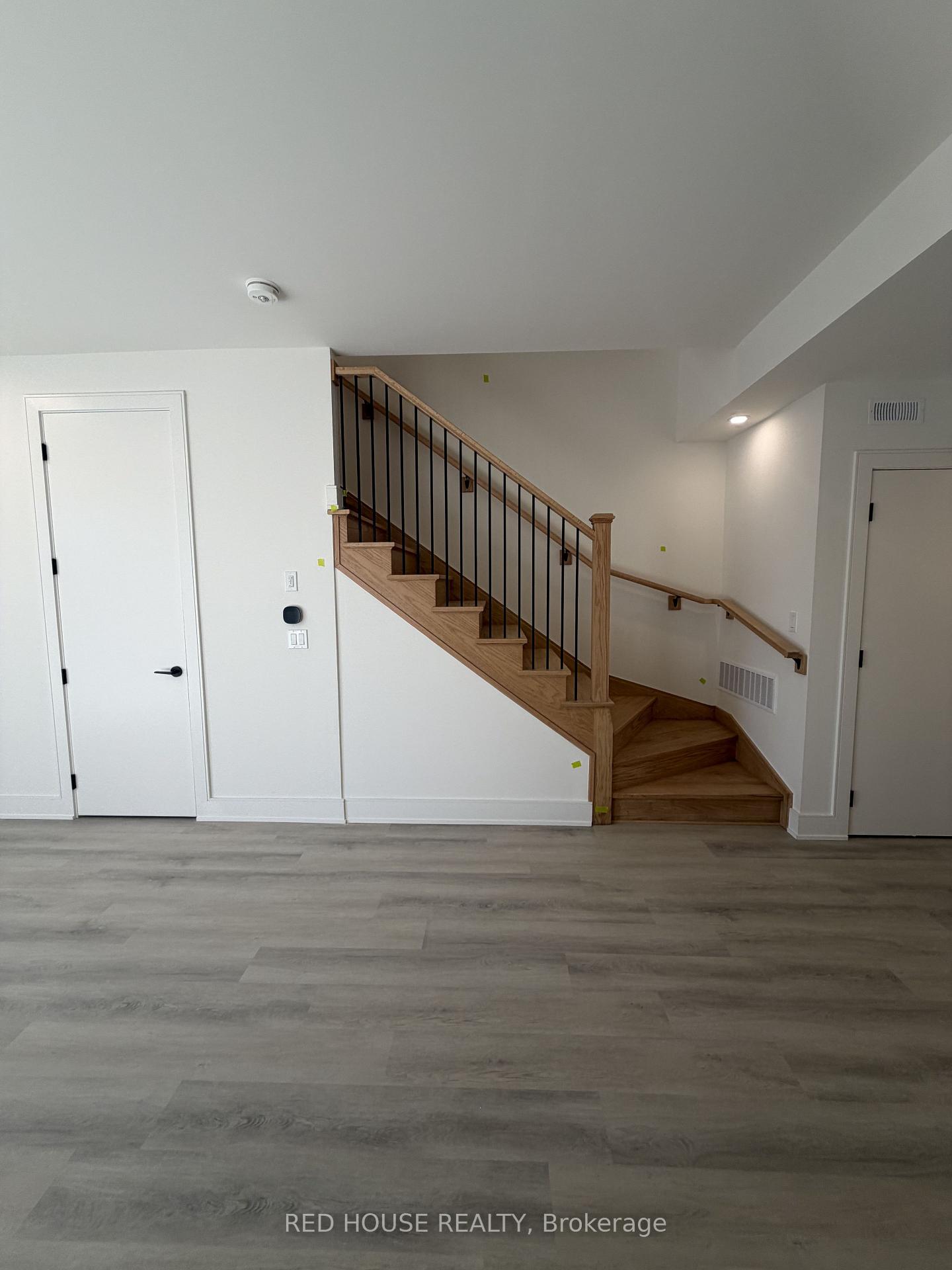 Photo 6 of 214 Ellis Avenue, St. Catharines, Oakdale — HOMEH