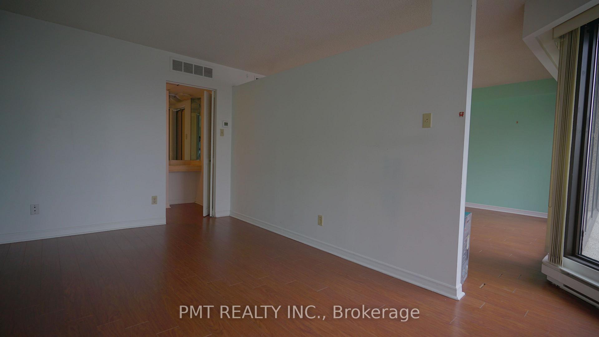 Photo 7 of Unit 3107, 65 Harbour Square, Toronto, Waterfront Communities — HOMEH