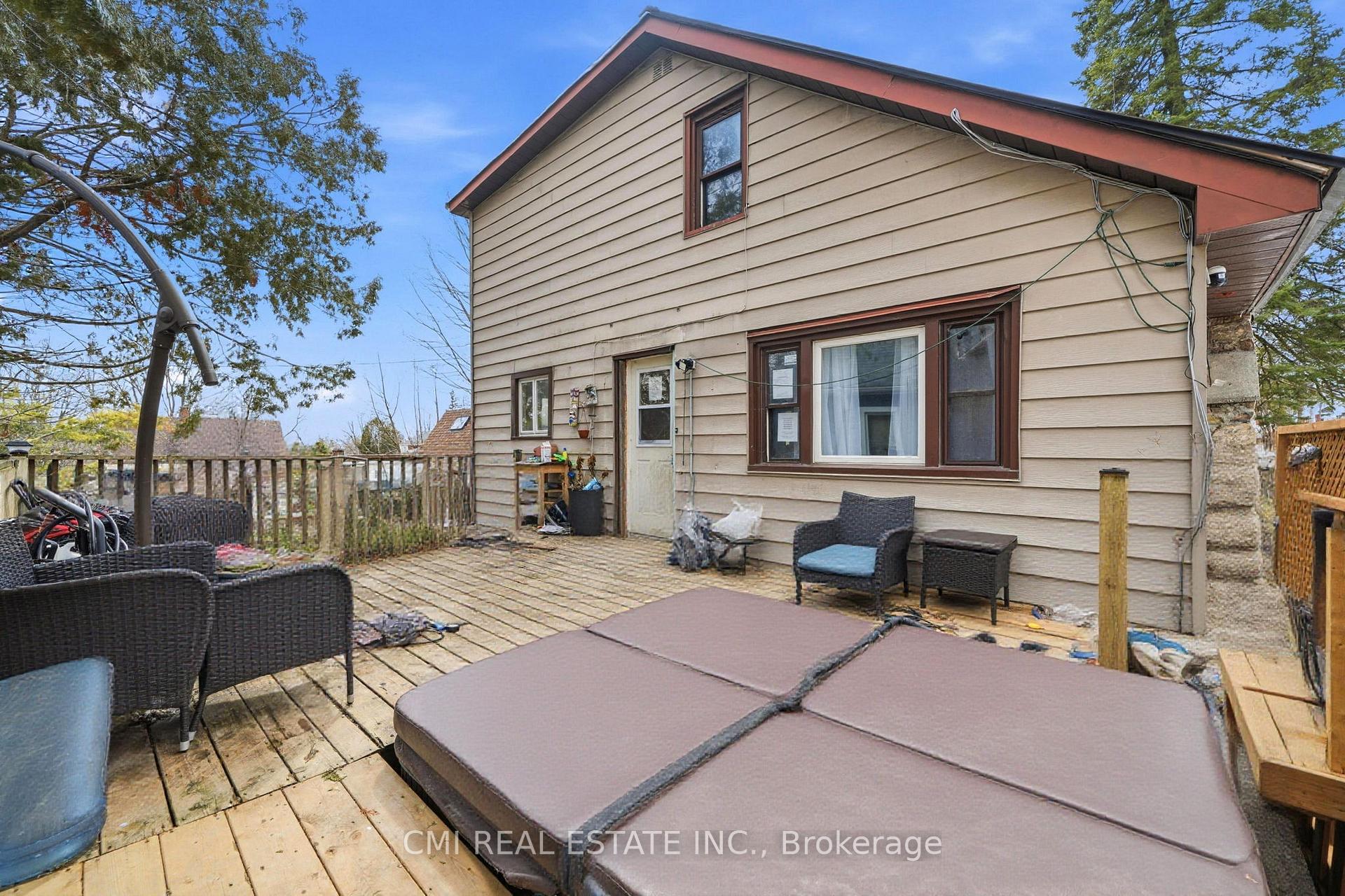 Photo of 345 Linwood Avenue