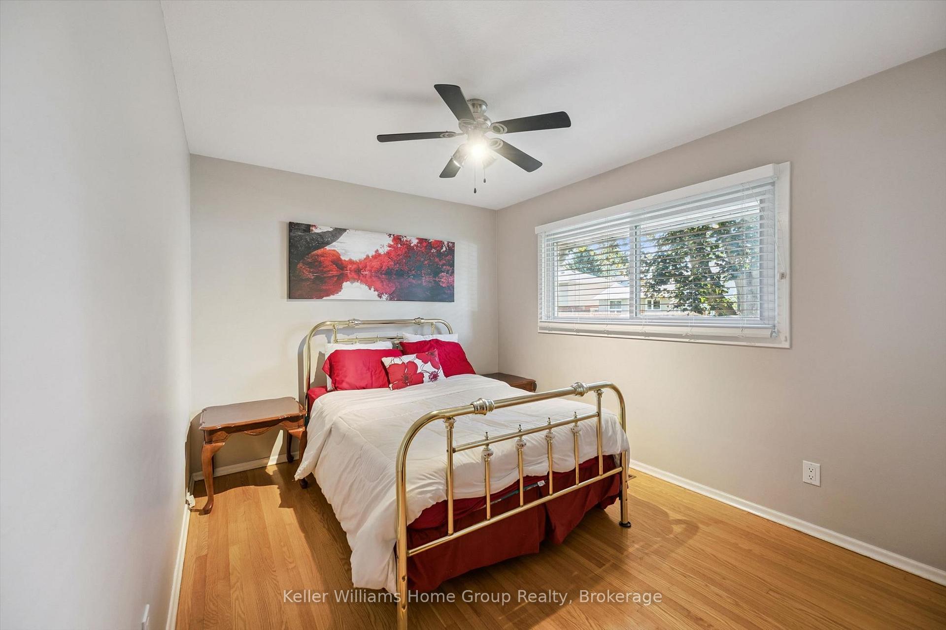 Photo 17 of 35 Crosby Drive, Kitchener, Stanley Park — HOMEH