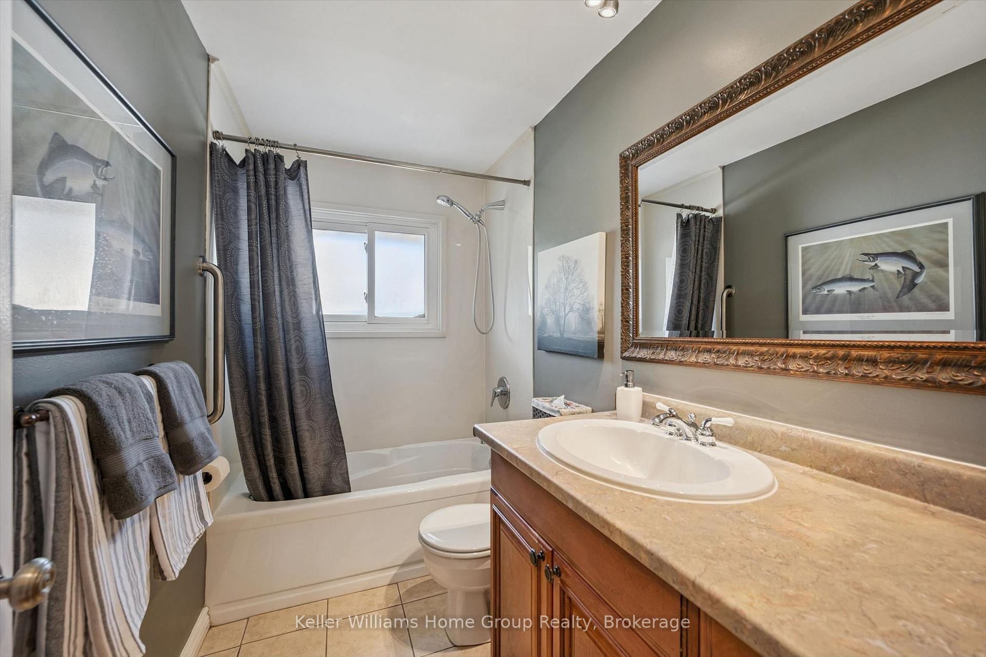 Photo 20 of 35 Crosby Drive, Kitchener, Stanley Park — HOMEH