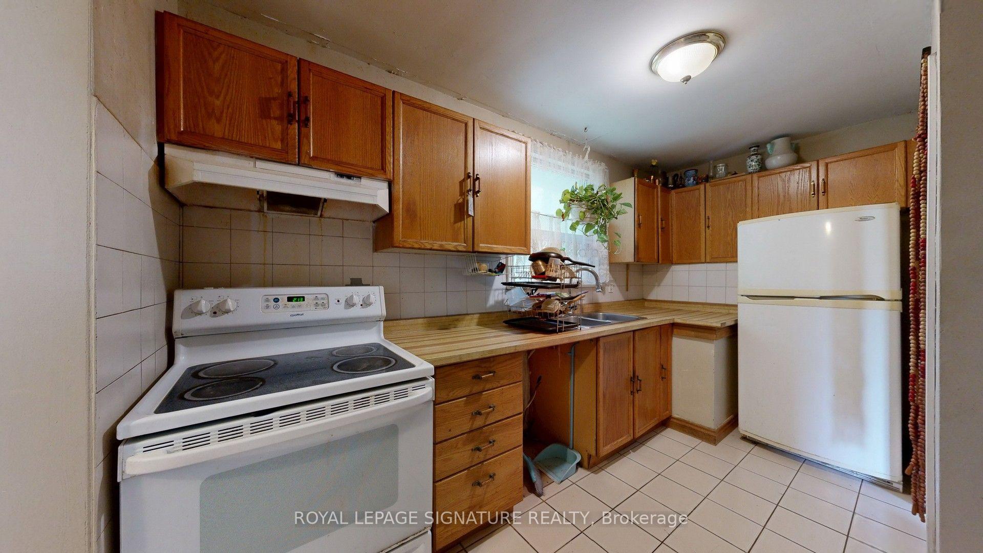 Photo 6 of 256 Ferris Road, Toronto, O'Connor-Parkview — HOMEH