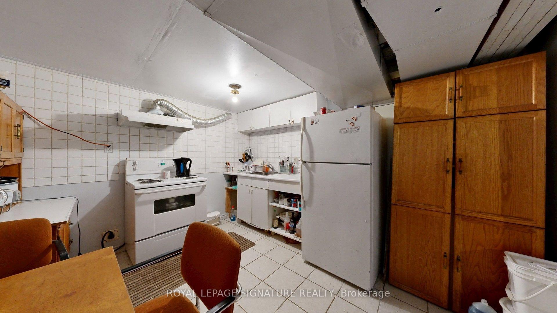 Photo 13 of 256 Ferris Road, Toronto, O'Connor-Parkview — HOMEH