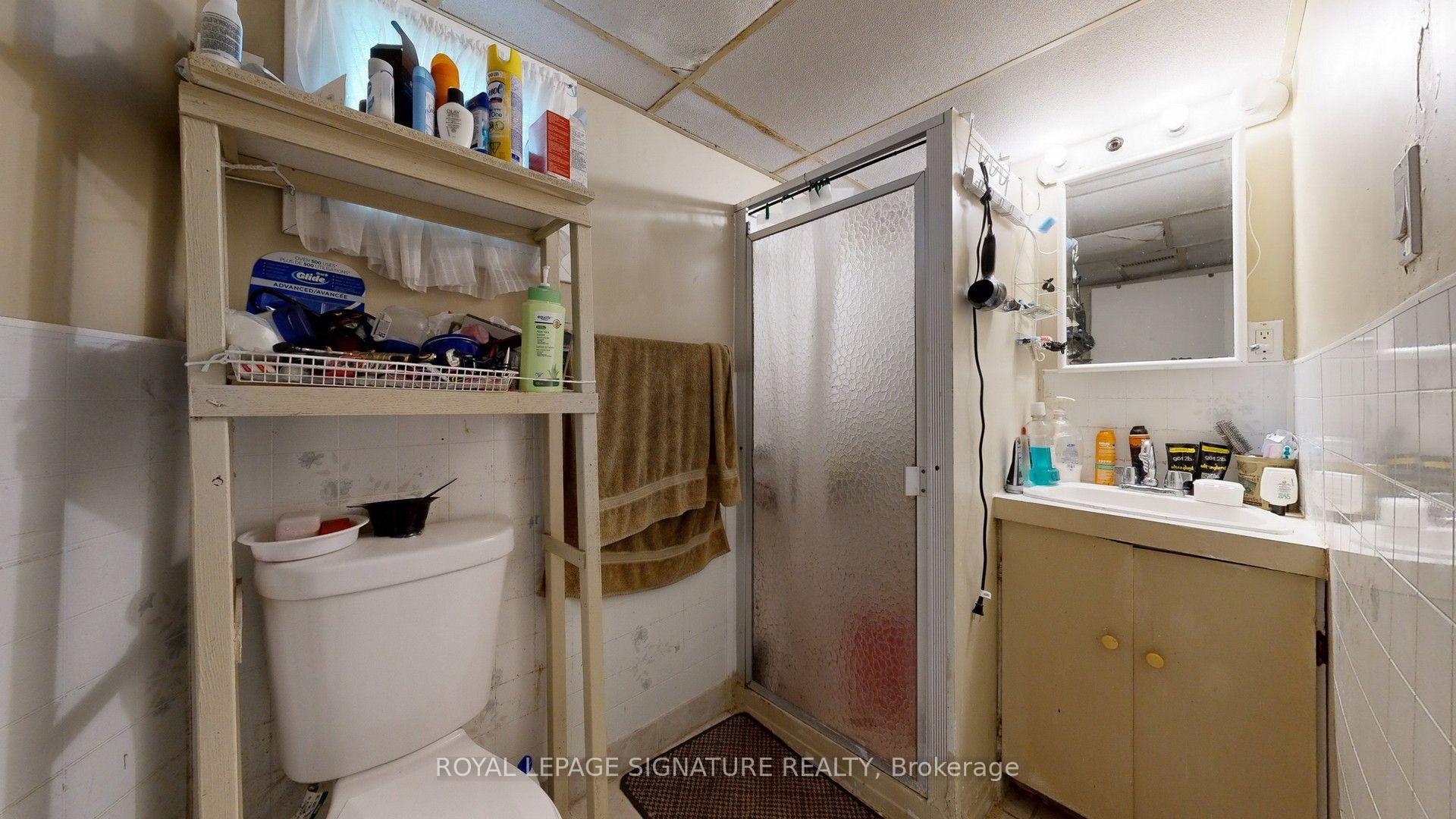 Photo 16 of 256 Ferris Road, Toronto, O'Connor-Parkview — HOMEH