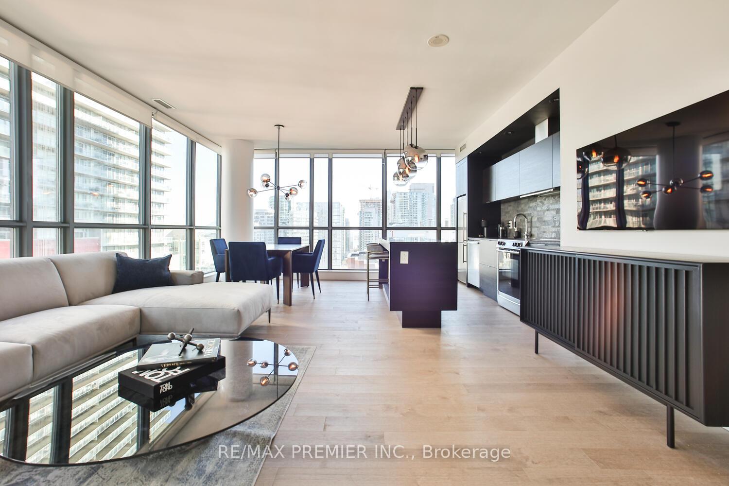 Photo 10 of Unit 1606, 8 Charlotte Street, Toronto, Waterfront Communities — HOMEH