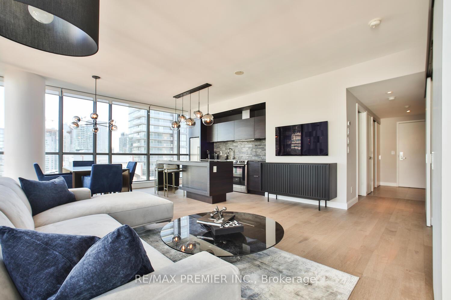 Photo 11 of Unit 1606, 8 Charlotte Street, Toronto, Waterfront Communities — HOMEH