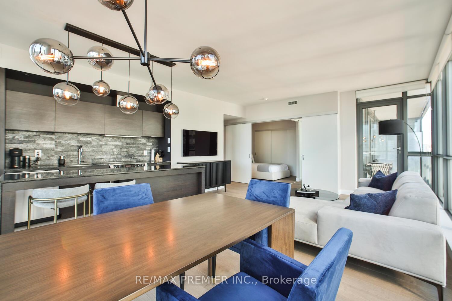 Photo 13 of Unit 1606, 8 Charlotte Street, Toronto, Waterfront Communities — HOMEH