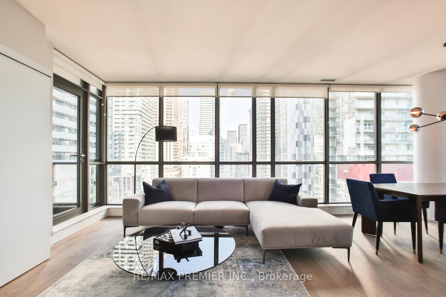Photo 14 of Unit 1606, 8 Charlotte Street, Toronto, Waterfront Communities — HOMEH