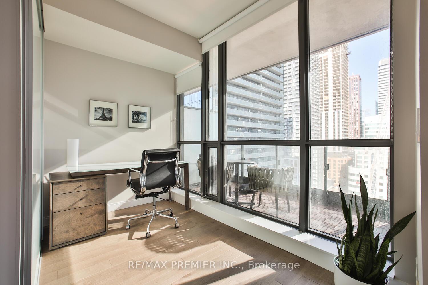 Photo 26 of Unit 1606, 8 Charlotte Street, Toronto, Waterfront Communities — HOMEH