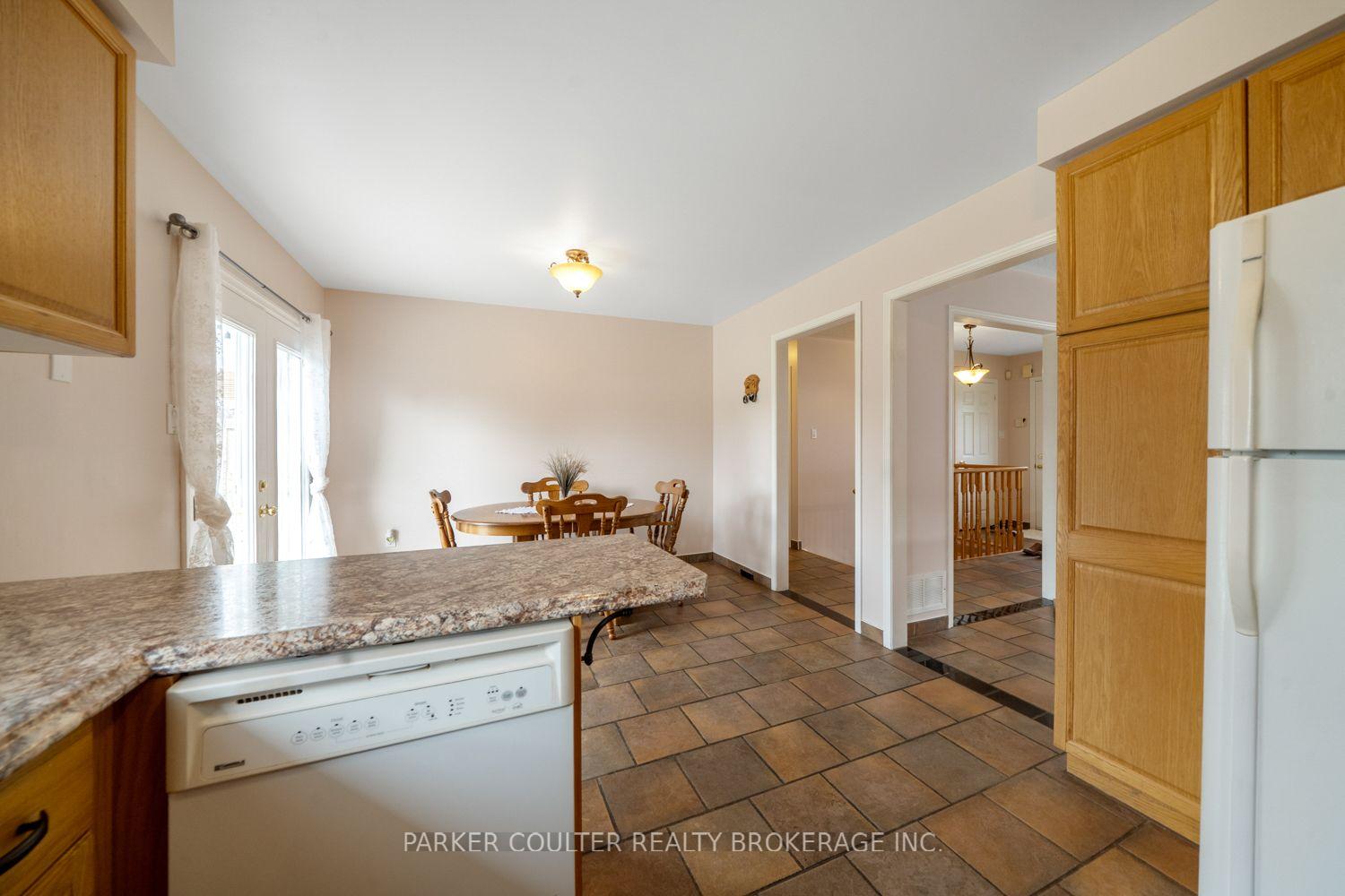 Photo 19 of 32 Carter Crescent, Orillia — HOMEH