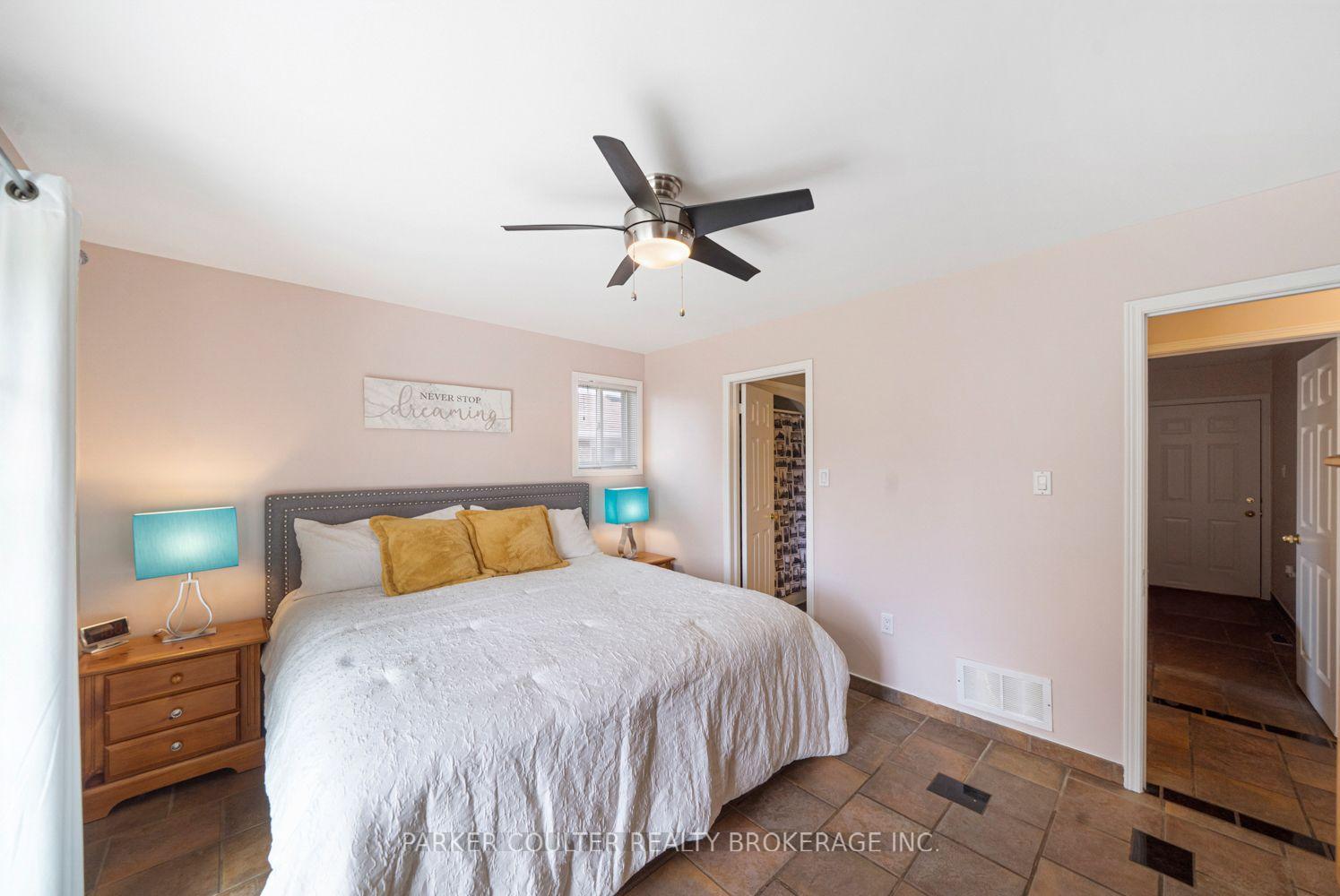 Photo 21 of 32 Carter Crescent, Orillia — HOMEH