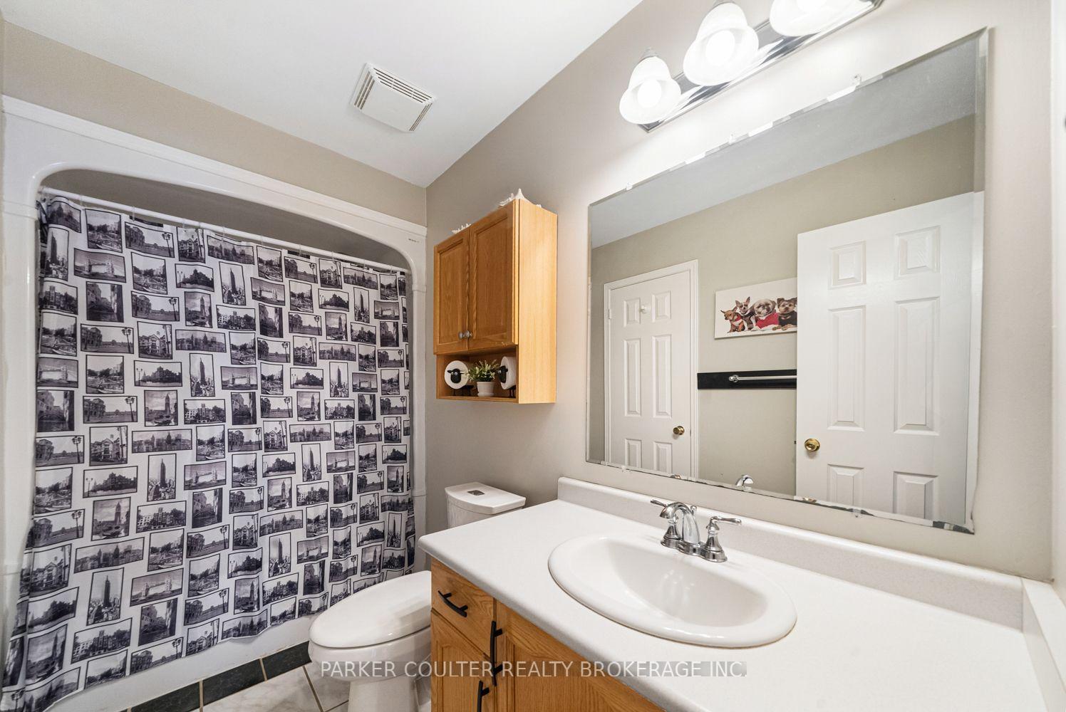 Photo 24 of 32 Carter Crescent, Orillia — HOMEH