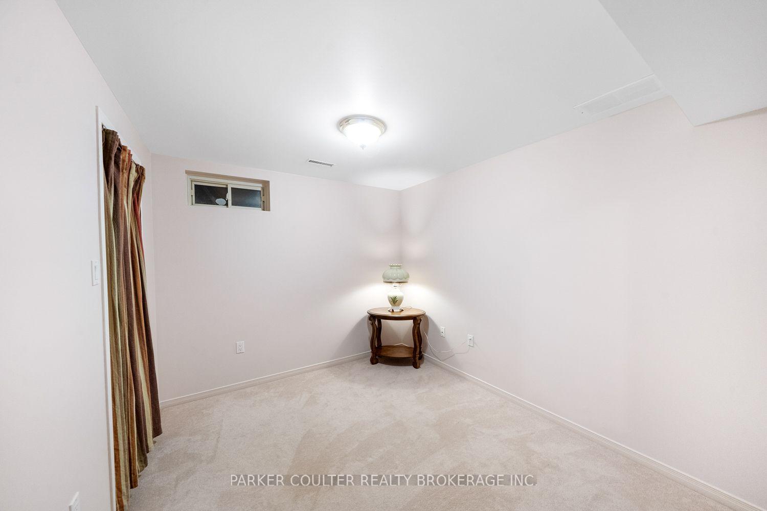 Photo 35 of 32 Carter Crescent, Orillia — HOMEH