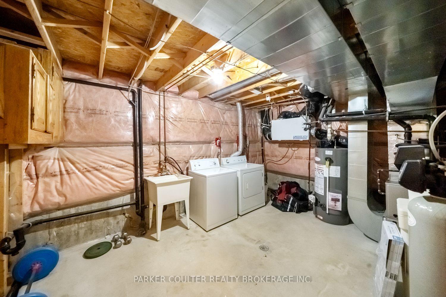Photo 39 of 32 Carter Crescent, Orillia — HOMEH