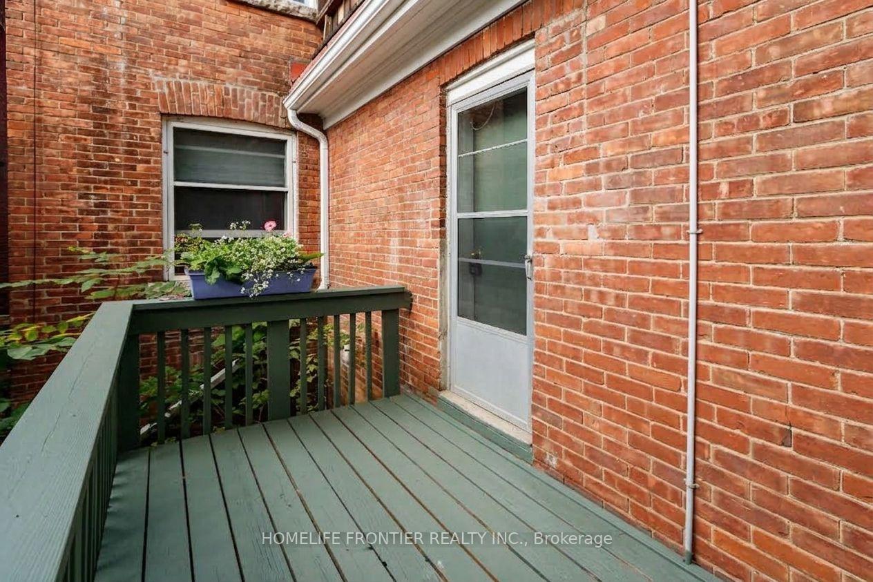 Photo 4 of 643 2ND Avenue E, Owen Sound — HOMEH