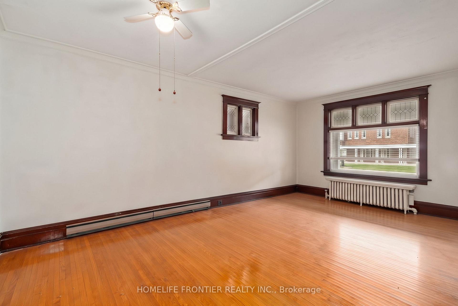 Photo 7 of 643 2ND Avenue E, Owen Sound — HOMEH
