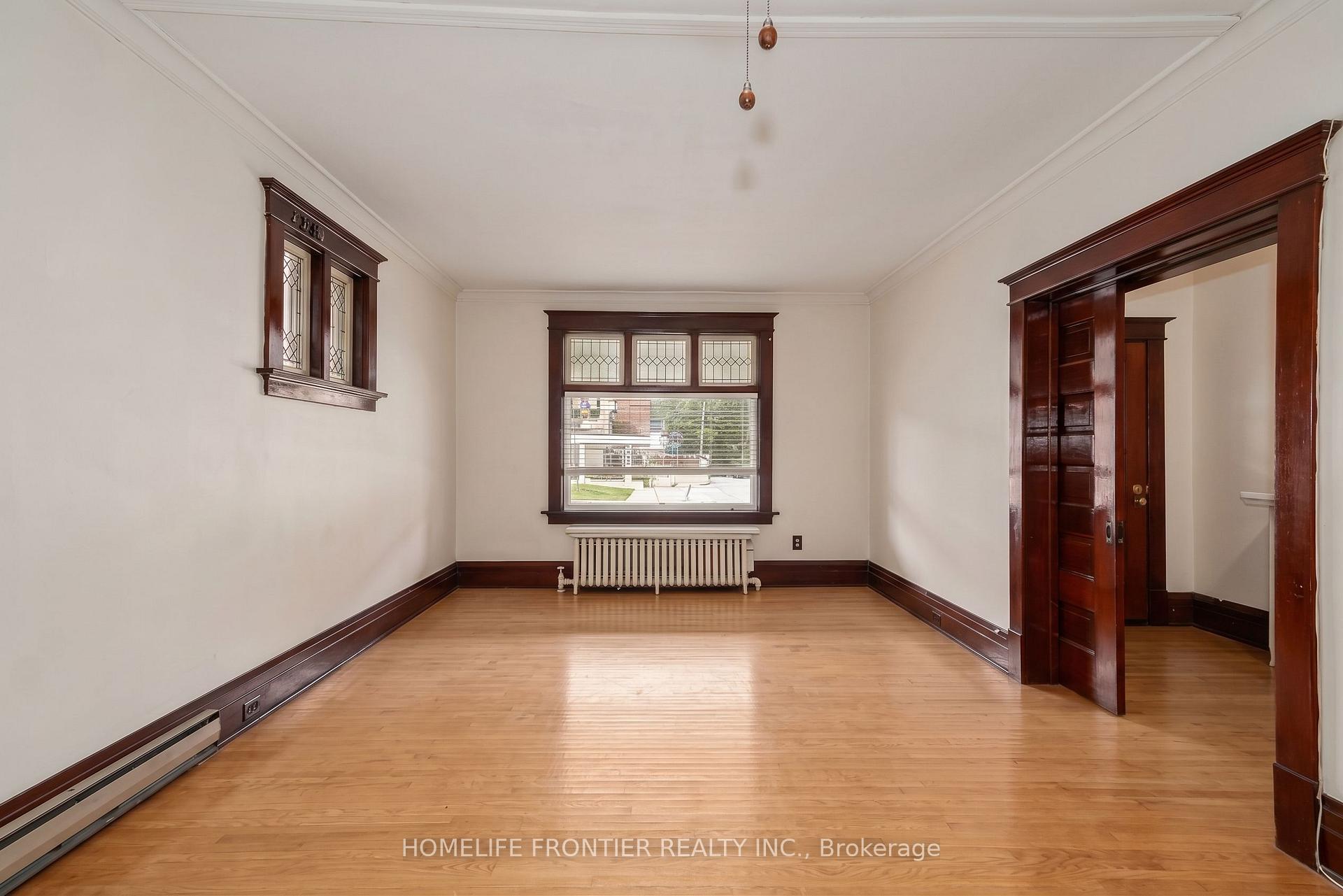 Photo 8 of 643 2ND Avenue E, Owen Sound — HOMEH