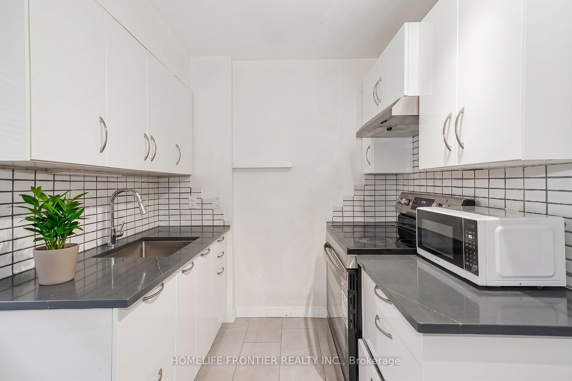 Photo 17 of 643 2ND Avenue E, Owen Sound — HOMEH