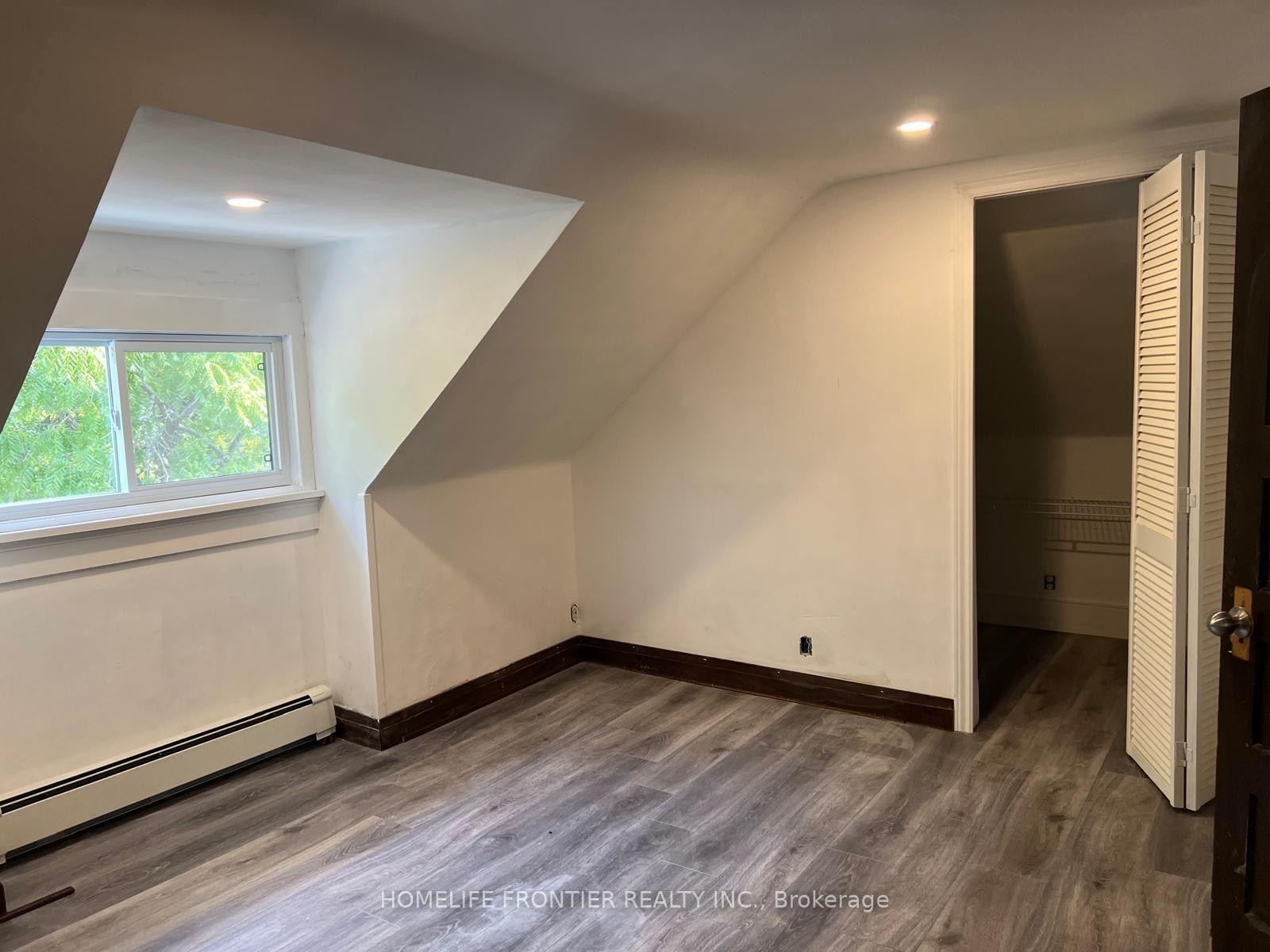 Photo 25 of 643 2ND Avenue E, Owen Sound — HOMEH