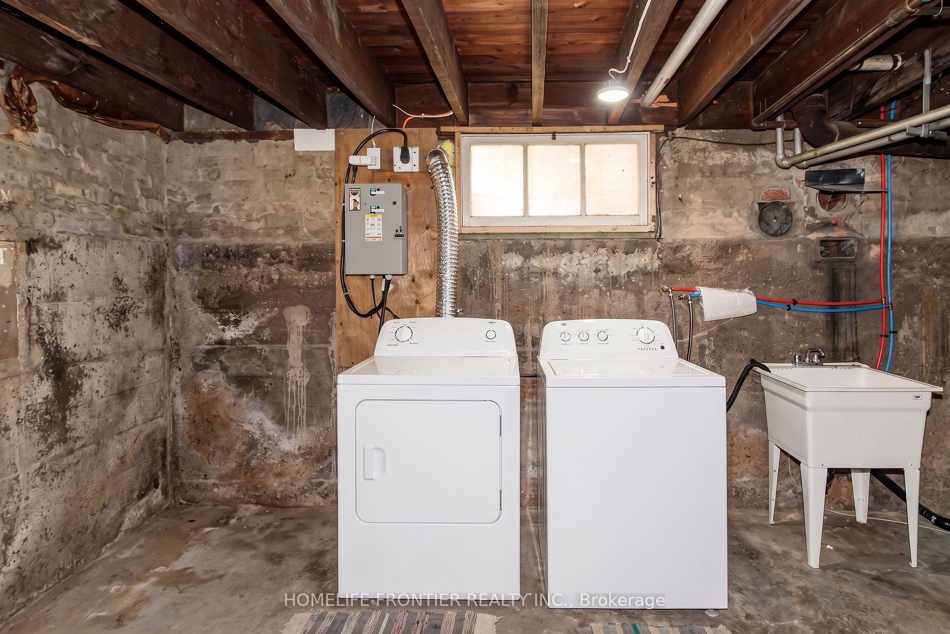Photo 36 of 643 2ND Avenue E, Owen Sound — HOMEH