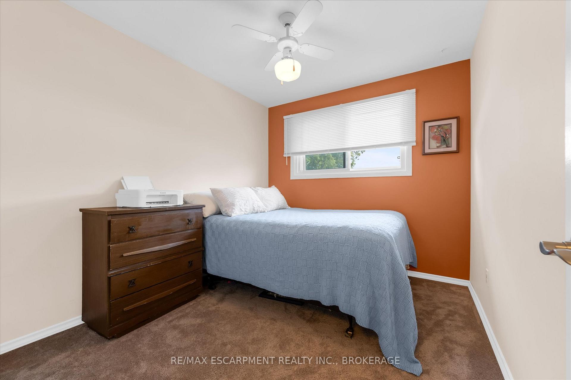 Photo 12 of 7506 Jubilee Drive, Niagara Falls, Marineland — HOMEH