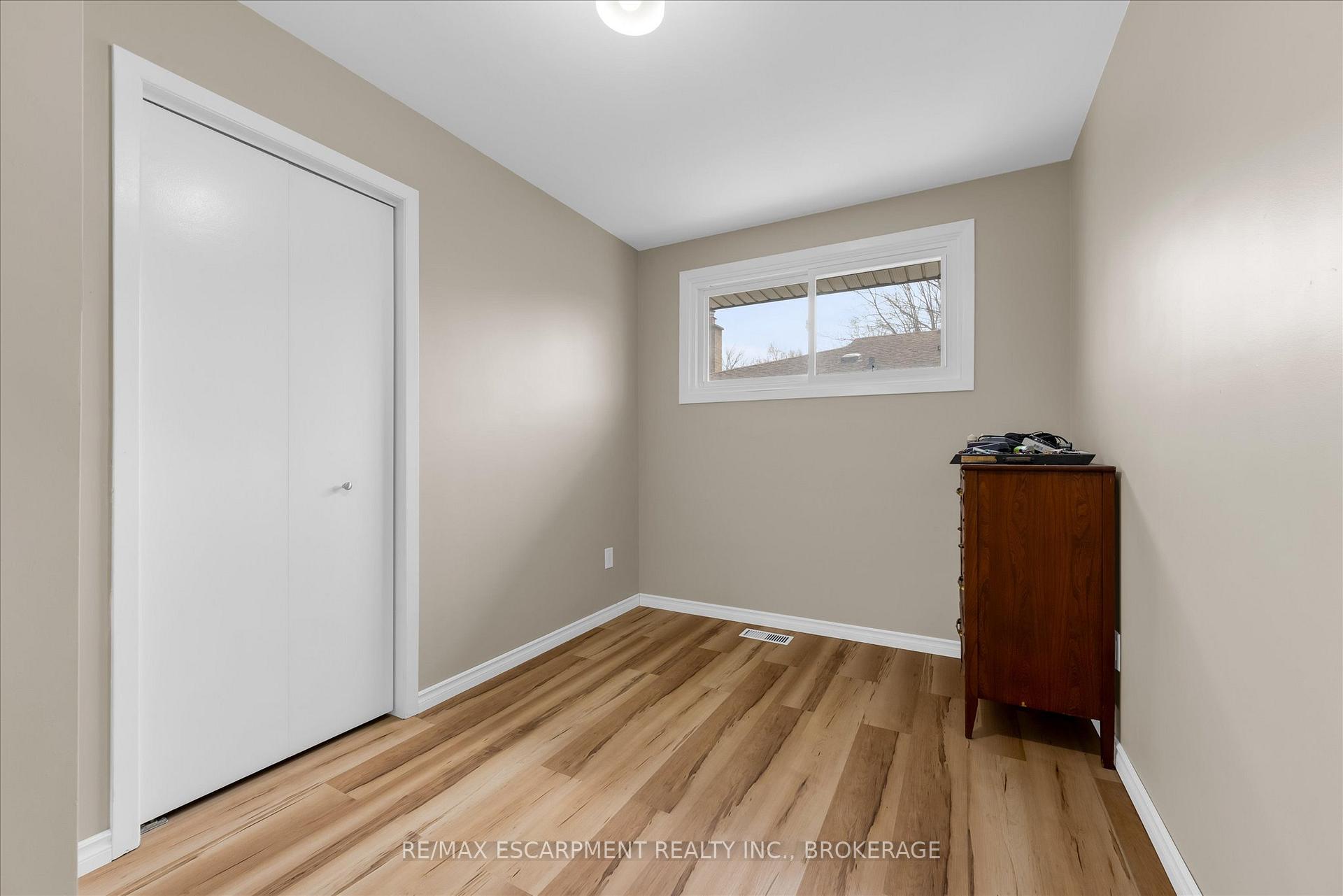 Photo 18 of 7506 Jubilee Drive, Niagara Falls, Marineland — HOMEH