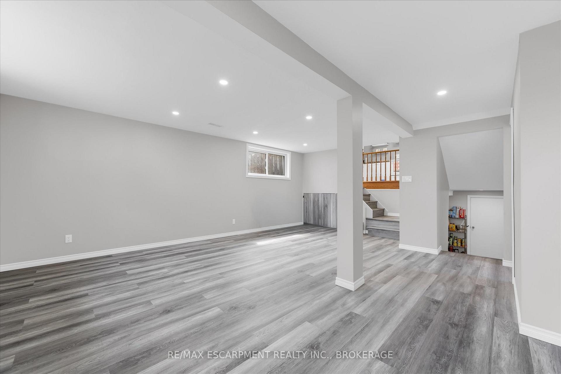 Photo 22 of 7506 Jubilee Drive, Niagara Falls, Marineland — HOMEH