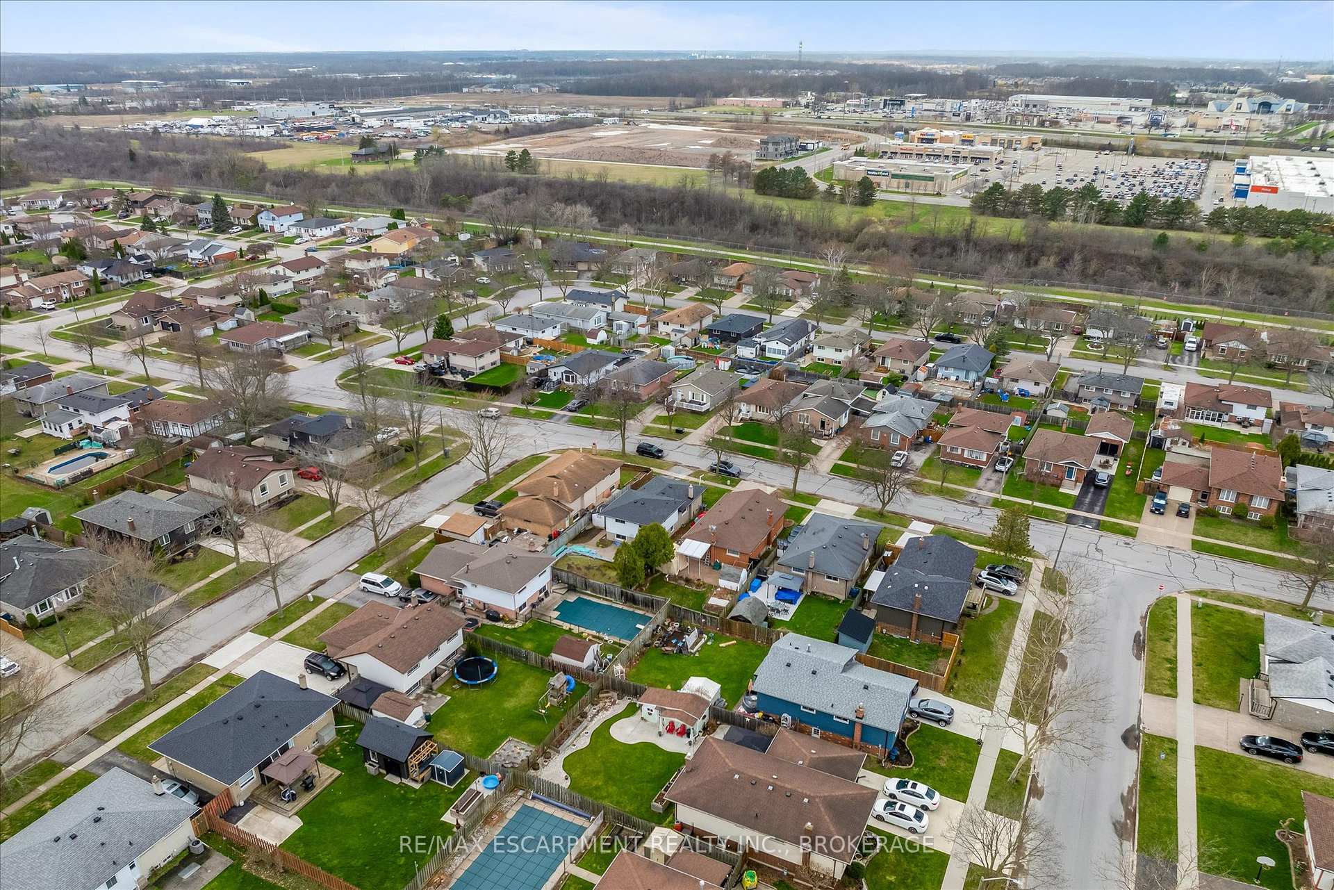 Photo 31 of 7506 Jubilee Drive, Niagara Falls, Marineland — HOMEH