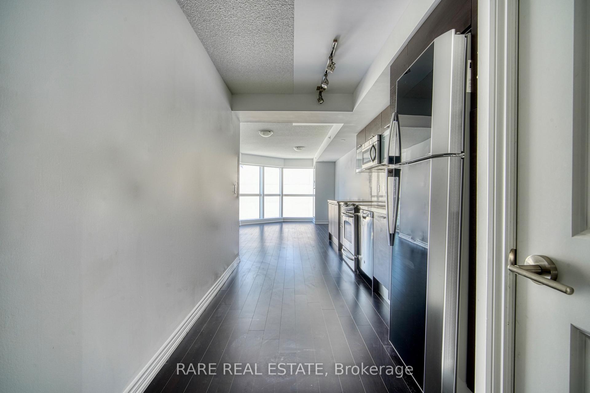 Photo 6 of Unit 1024, 386 Yonge Street, Toronto, Bay Street Corridor — HOMEH
