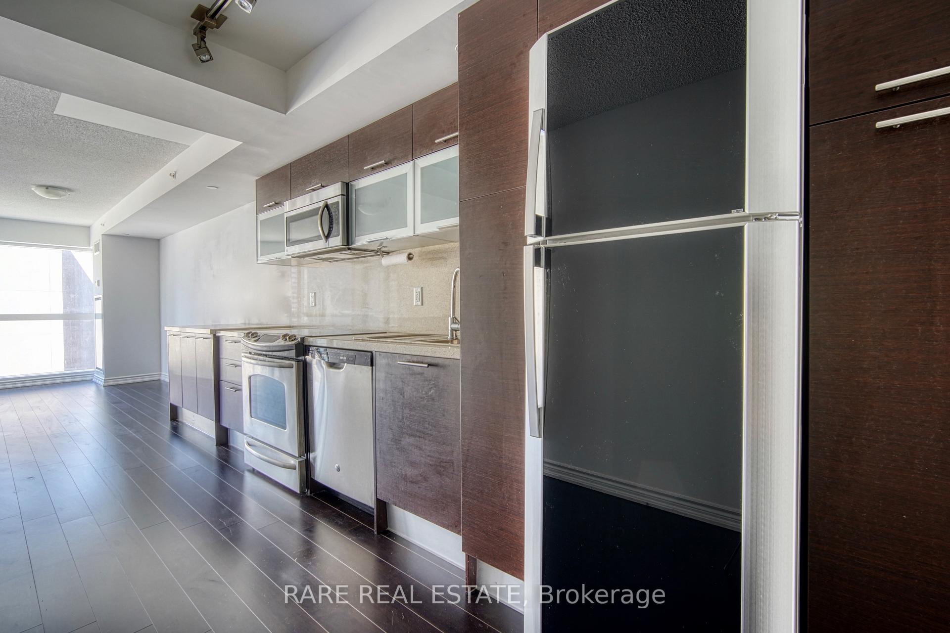 Photo 7 of Unit 1024, 386 Yonge Street, Toronto, Bay Street Corridor — HOMEH