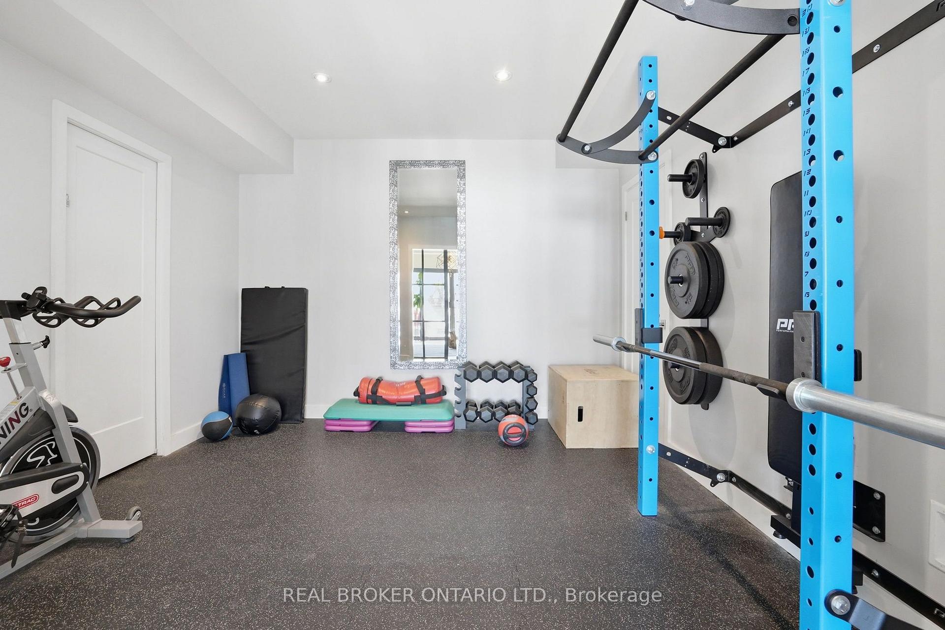 Photo 29 of 868 Danforth Place, Burlington, Bayview — HOMEH