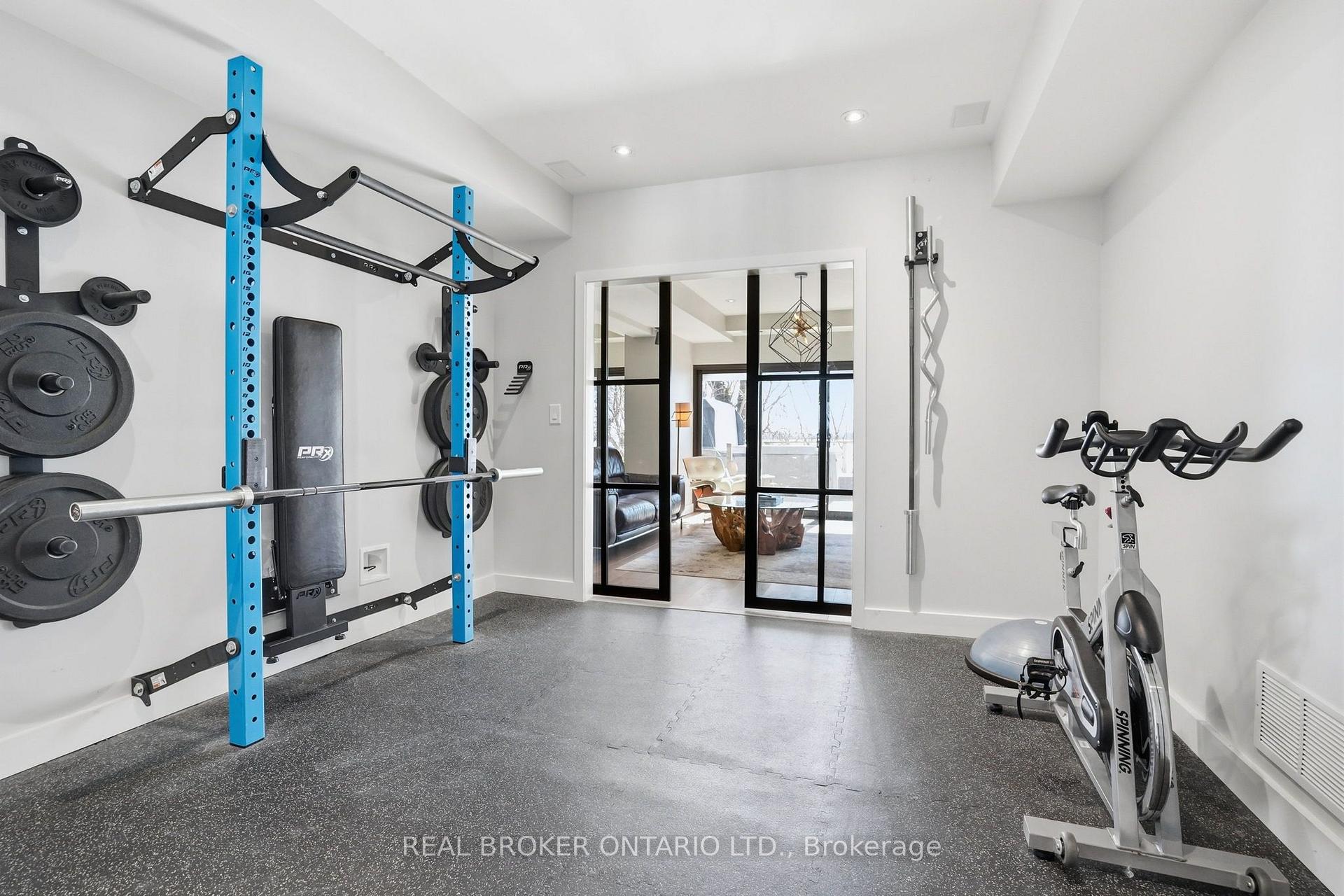 Photo 30 of 868 Danforth Place, Burlington, Bayview — HOMEH