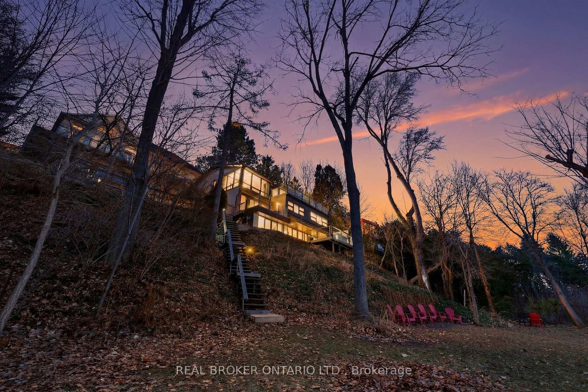 Photo 46 of 868 Danforth Place, Burlington, Bayview — HOMEH