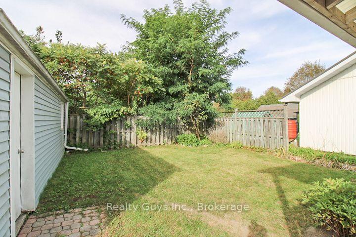 Photo 5 of 523 Armour Road, Peterborough, Ashburnham Ward 4 — HOMEH