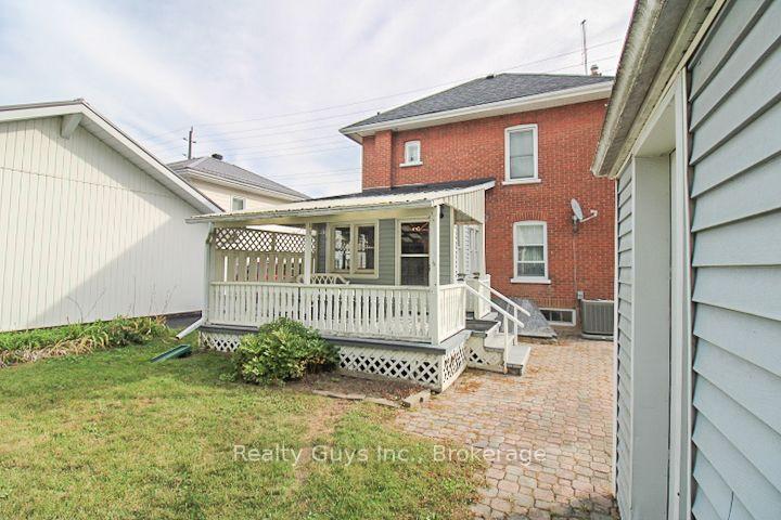 Photo 6 of 523 Armour Road, Peterborough, Ashburnham Ward 4 — HOMEH