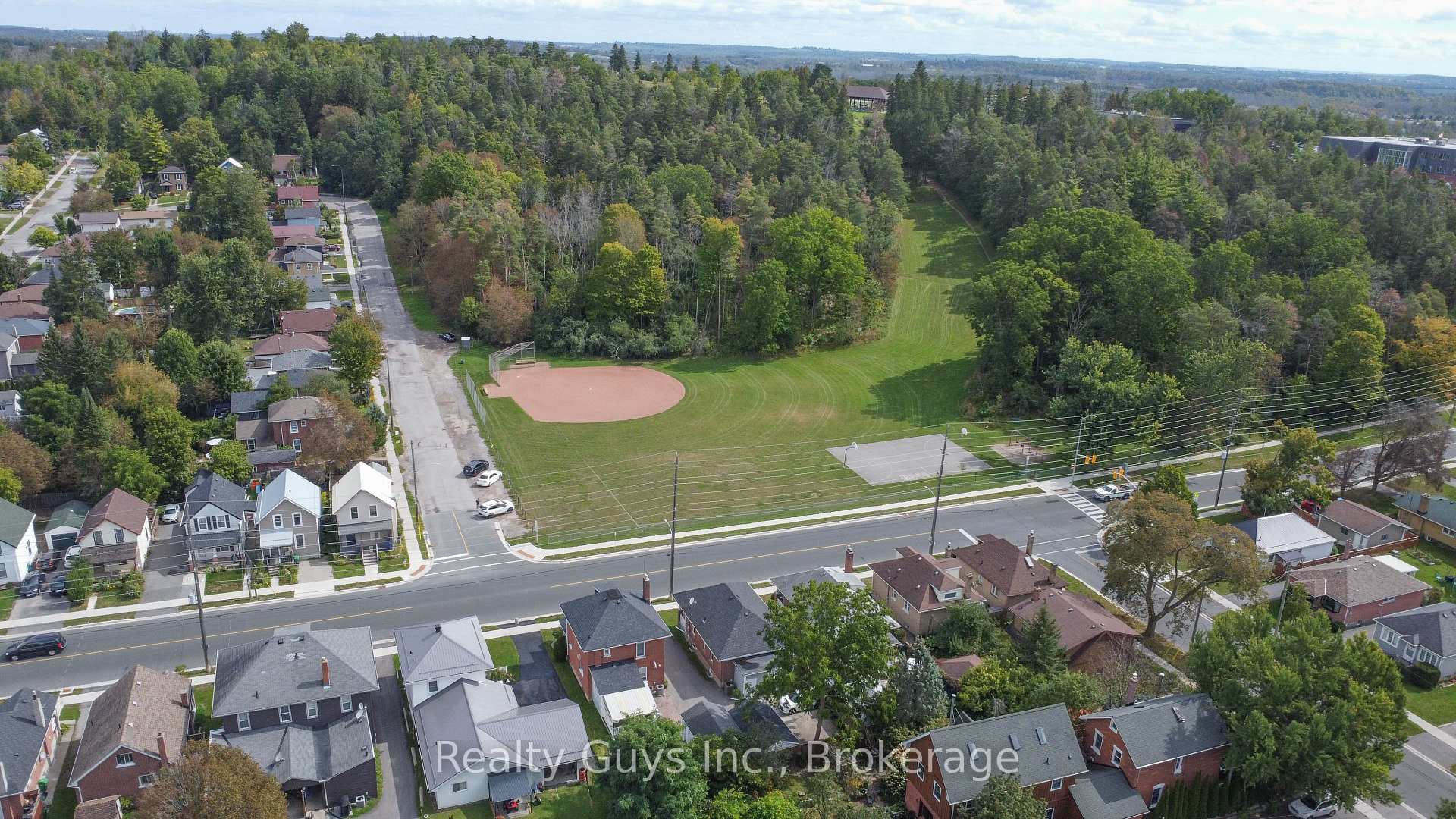 Photo 8 of 523 Armour Road, Peterborough, Ashburnham Ward 4 — HOMEH