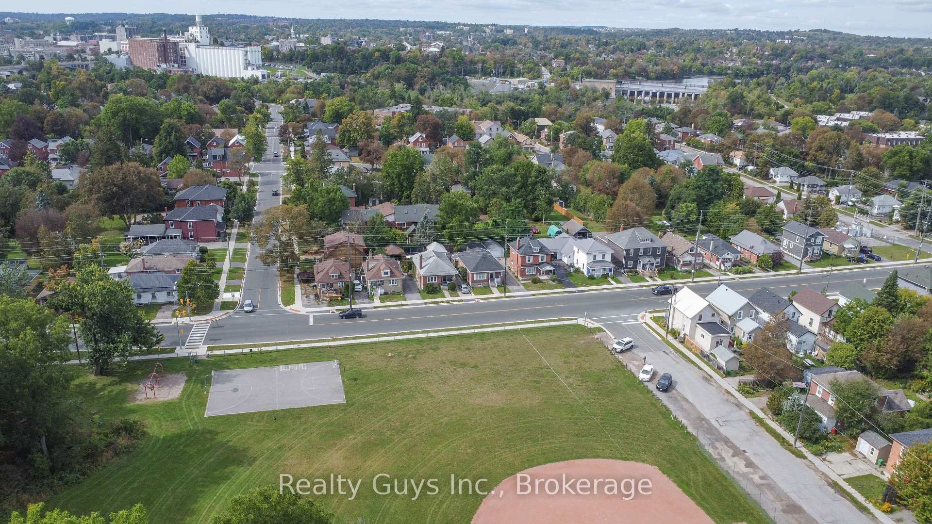 Photo 10 of 523 Armour Road, Peterborough, Ashburnham Ward 4 — HOMEH