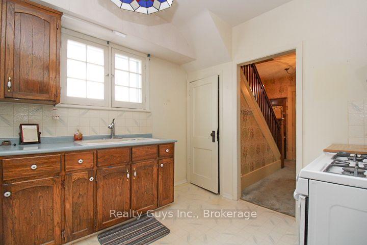 Photo 20 of 523 Armour Road, Peterborough, Ashburnham Ward 4 — HOMEH